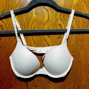 32B push up bra